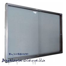 Bảng thông báo cửa kiếng gắn khóa BAVICO kích thước 120x180cm
