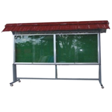 Bảng thông báo cửa kiếng gắn khóa, có mái che BAVICO 120x360cm