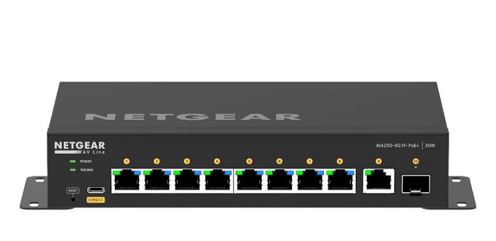 8x1G PoE+ and 1xSFP Layer 3 Managed Switch NETGEAR GSM4210PD