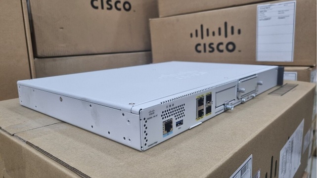 Catalyst 8200 Series Edge Platform Routers CISCO C8200L-1N-4T - SIEU ...